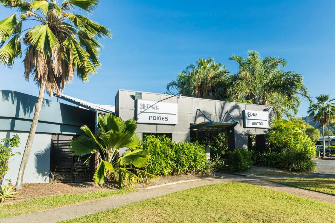 Nightcap At Edge Hill Tavern Cairns Exterior photo